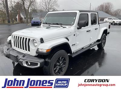 Used 2023 Jeep Gladiator - photo 1
