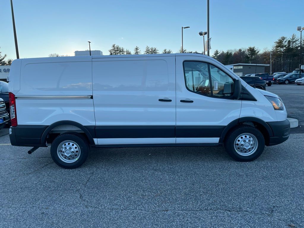 New 2026 Ford Transit 150 - photo 5