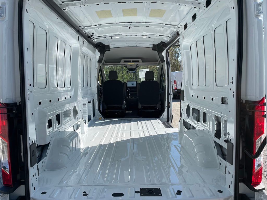 New 2026 Ford Transit 250 - photo 22