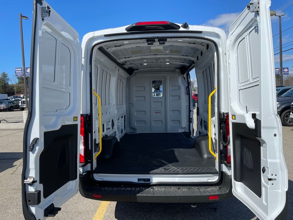 New 2026 Ford Transit 250 - photo 22