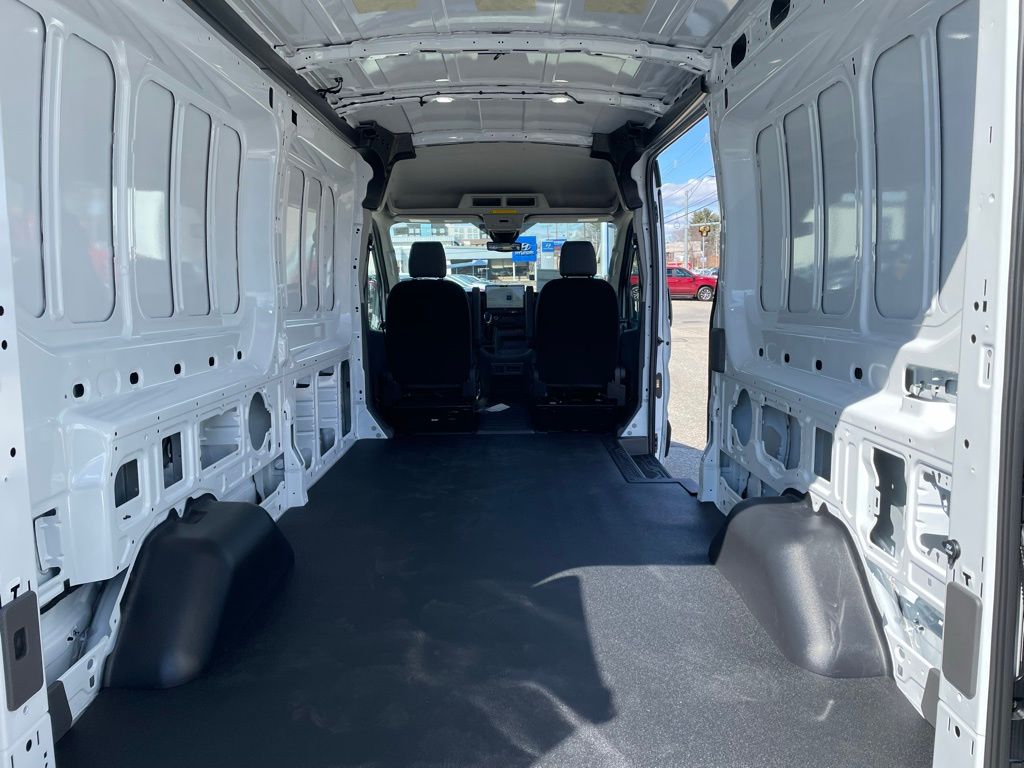 New 2026 Ford Transit 250 - photo 23