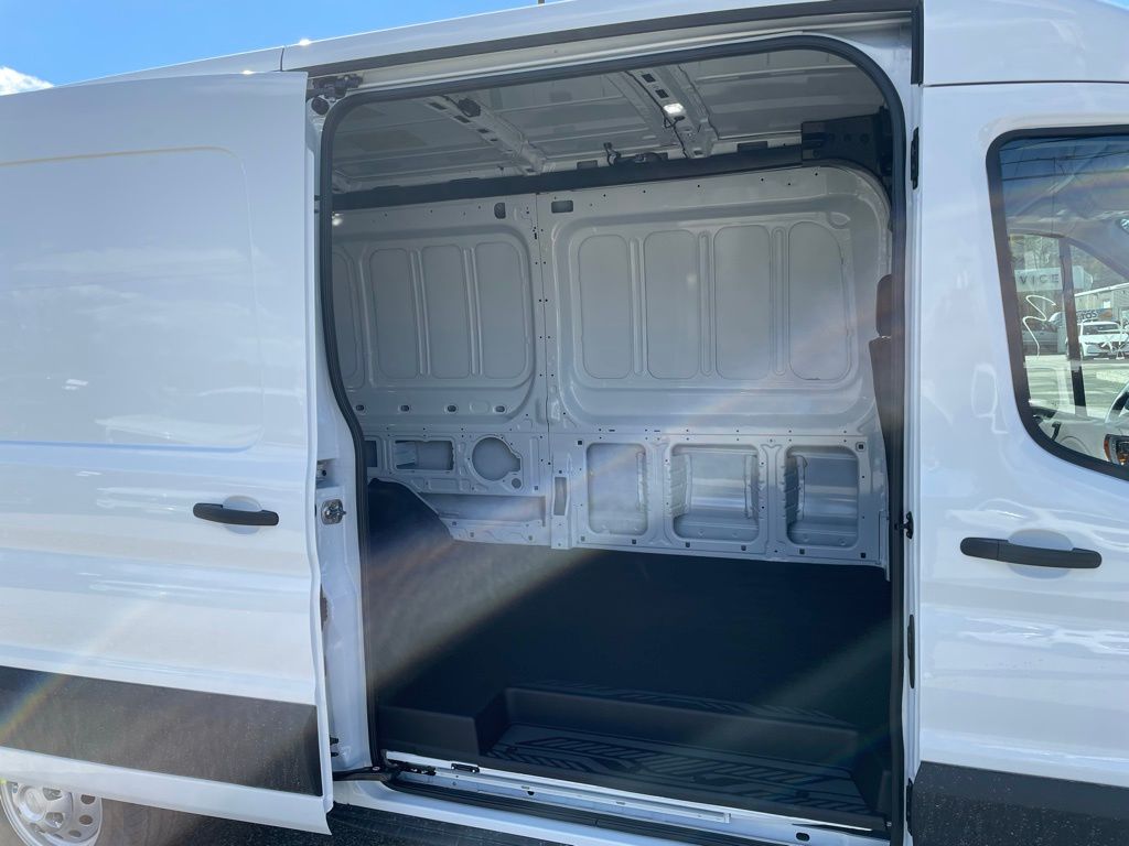 New 2026 Ford Transit 250 - photo 27