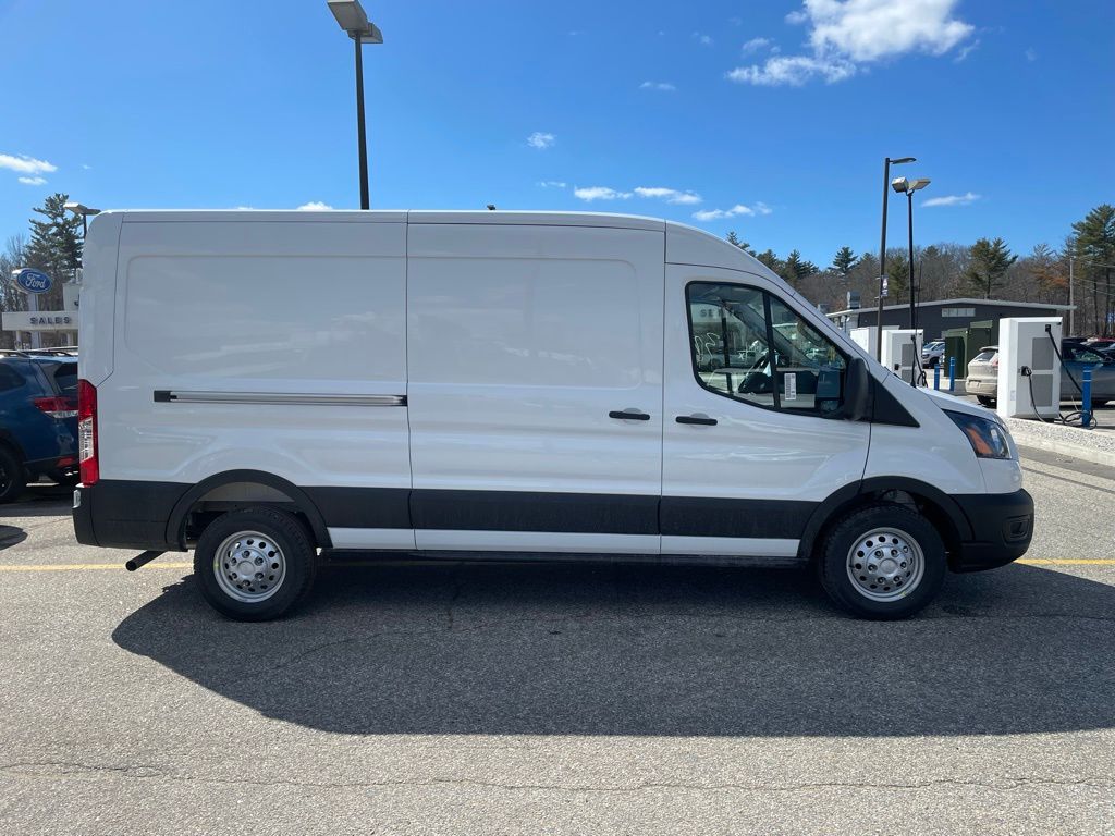 New 2026 Ford Transit 250 - photo 5