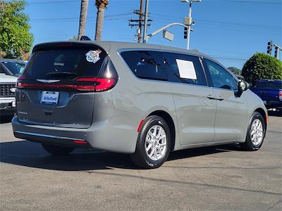 Used 2023 Chrysler Pacifica Touring L Minivan for sale #00R19051 - photo 2