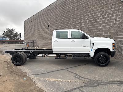 2024 Chevrolet Silverado 4500 Crew Cab DRW 4x4, Cab Chassis for sale #RH327490 - photo 2