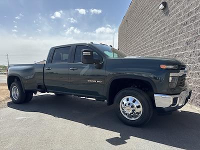2025 Chevrolet Silverado 3500 Crew Cab 4x4 Pickup for sale #SF291010 - photo 1