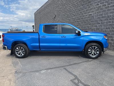 New 2025 Chevrolet Silverado 1500 LT Crew Cab 4x4 Pickup for sale #SZ300748 - photo 2