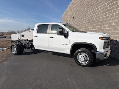 New 2026 Chevrolet Silverado 3500 Crew Cab Cab Chassis for sale #TF201198 - photo 1