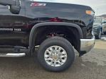 Used 2024 Chevrolet Silverado 2500 LT Crew Cab for sale #14039499 - photo 3