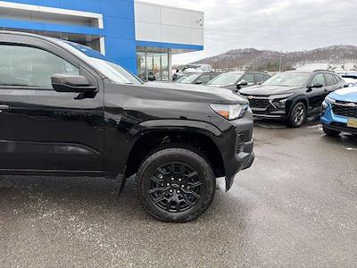 Used 2025 Chevrolet Colorado Work Truck Crew Cab for sale #14039674 - photo 2
