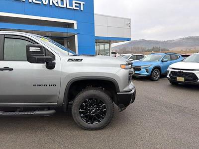 Used 2025 Chevrolet Silverado 2500 - photo 1