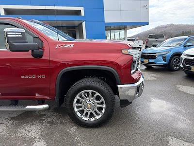 Used 2025 Chevrolet Silverado 2500 - photo 1