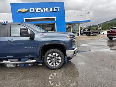 2025 Chevrolet Silverado 3500 Crew Cab 4WD Pickup for sale #50038975 - photo 2
