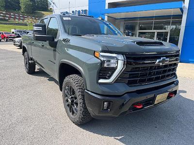 2025 Chevrolet Silverado 2500 Crew Cab 4WD Pickup for sale #50039142 - photo 2