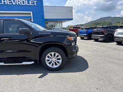 New 2026 Chevrolet Silverado 1500 Custom Crew Cab 4WD Pickup for sale #50039400 - photo 2