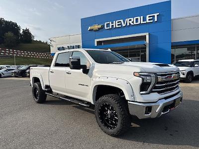 New 2025 Chevrolet Silverado 2500 LTZ Crew Cab 4WD Pickup for sale #50039670 - photo 1