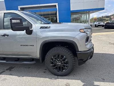 New 2026 Chevrolet Silverado 2500 LT Crew Cab 4WD Pickup for sale #50039680 - photo 2