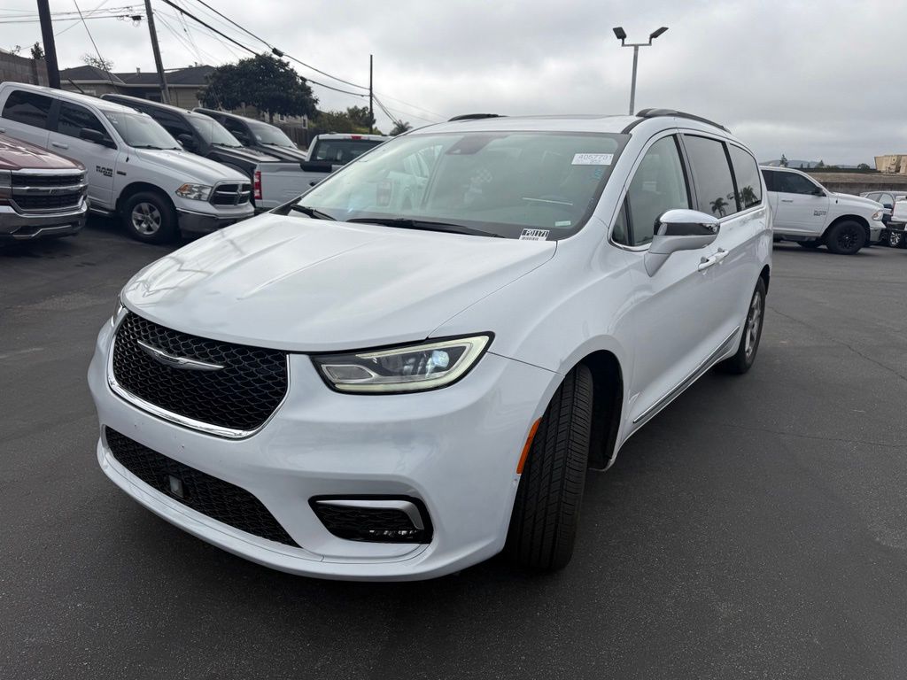 Used 2022 Chrysler Pacifica - photo 2