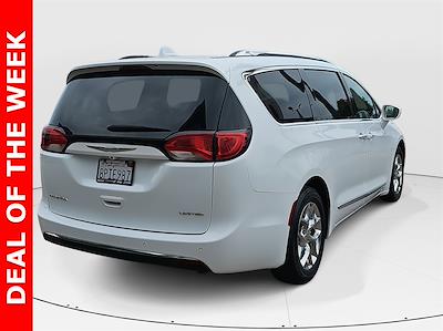 2017 Chrysler Pacifica FWD Minivan for sale #PD819A - photo 2