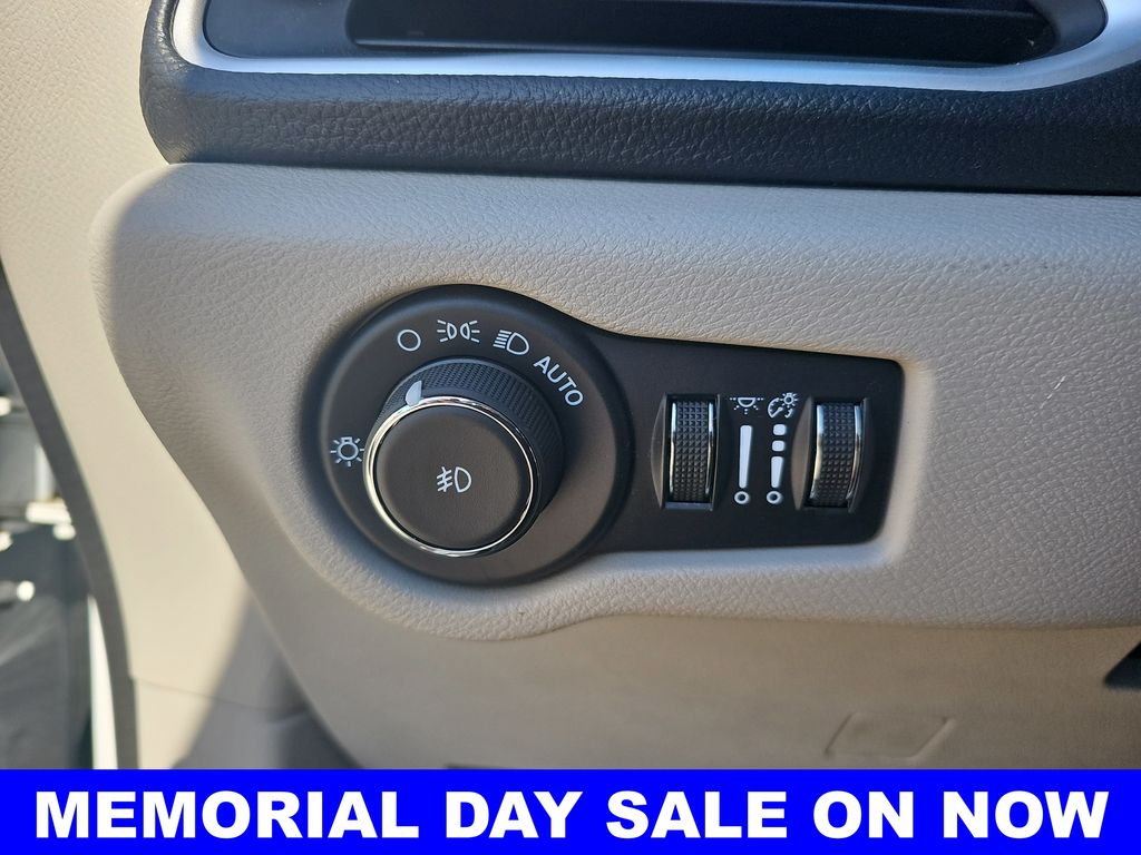 Used 2024 Chrysler Pacifica - photo 30