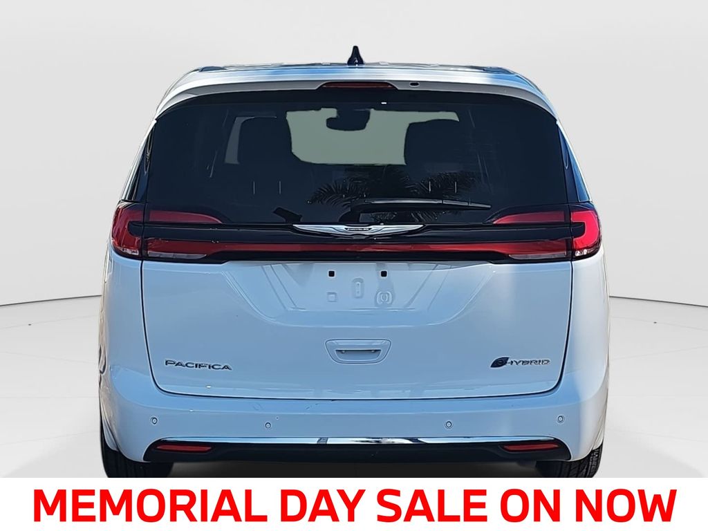 Used 2024 Chrysler Pacifica - photo 6