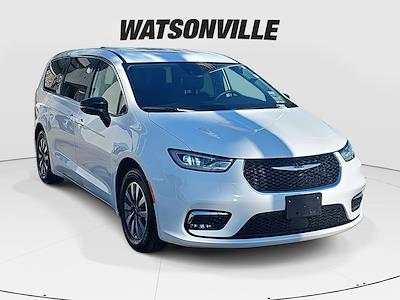 Used 2024 Chrysler Pacifica - photo 1