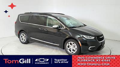 2023 Chrysler Pacifica FWD Minivan for sale #18530 - photo 1