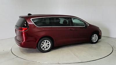 2023 Chrysler Pacifica FWD Minivan for sale #18632 - photo 2