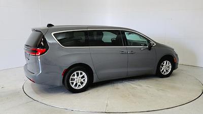 2023 Chrysler Pacifica FWD Minivan for sale #18639 - photo 2