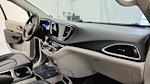Used 2022 Chrysler Pacifica Touring L Minivan for sale #18777 - photo 34