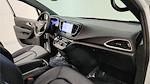 Used 2025 Chrysler Pacifica Select Minivan for sale #19392 - photo 38