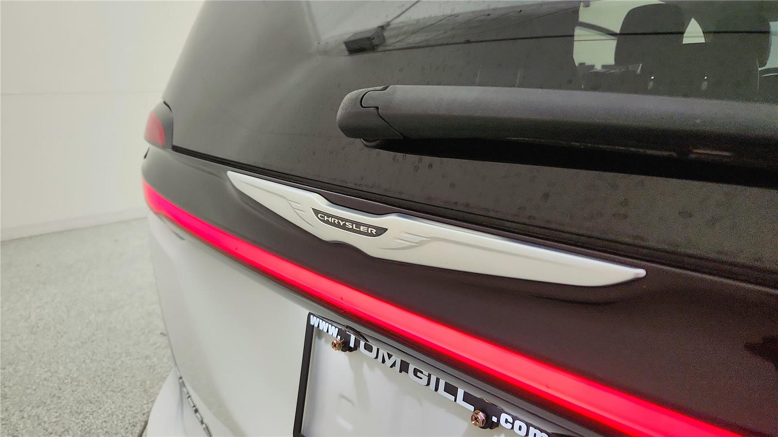 Used 2023 Chrysler Pacifica - photo 18