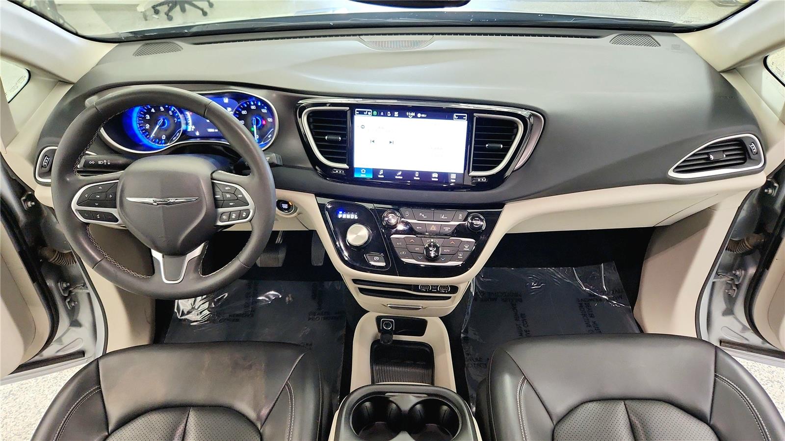 Used 2023 Chrysler Pacifica - photo 37