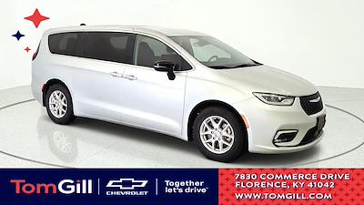 2024 Chrysler Pacifica FWD Minivan for sale #19784 - photo 1
