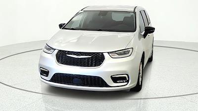 2024 Chrysler Pacifica FWD Minivan for sale #19785 - photo 2