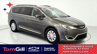 2017 Chrysler Pacifica FWD Minivan for sale #19878 - photo 1