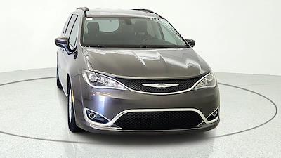 2017 Chrysler Pacifica FWD Minivan for sale #19878 - photo 2