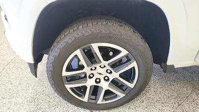 2024 Chevrolet Colorado Crew Cab 4WD Pickup for sale #36705A - photo 2