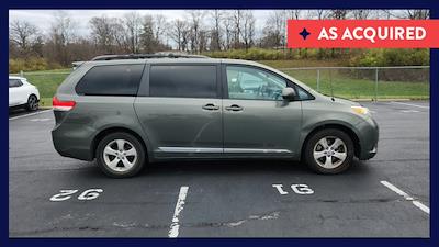 2011 Toyota Sienna FWD Minivan for sale #36922C - photo 1