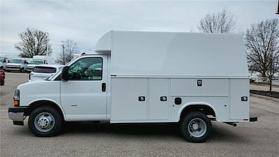 New 2025 Chevrolet Express 3500 - photo 1