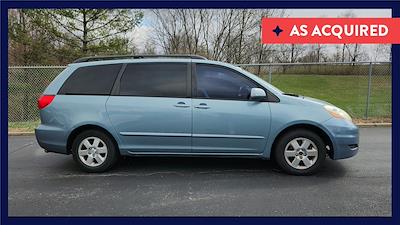 Used 2008 Toyota Sienna - photo 1