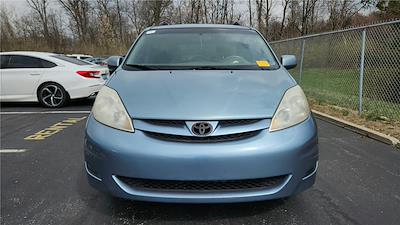 Used 2008 Toyota Sienna - photo 1