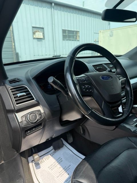 Used 2017 Ford Explorer XLT - photo 13