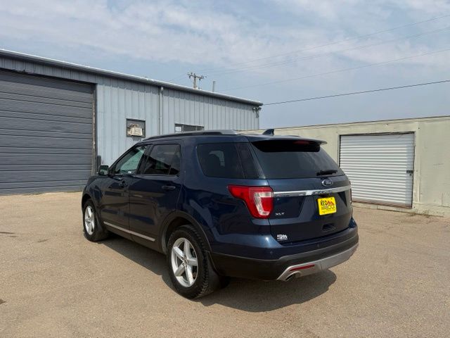 Used 2017 Ford Explorer XLT - photo 4