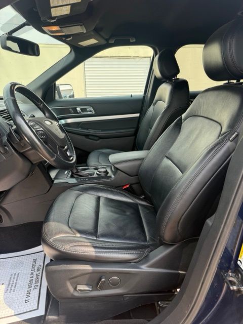 Used 2017 Ford Explorer XLT - photo 8