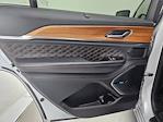 2023 Jeep Grand Cherokee L 4WD SUV for sale #373041B - photo 3