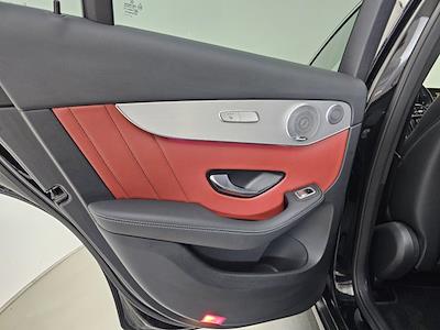 Used 2020 Mercedes-Benz GLC 300 SUV - photo 1