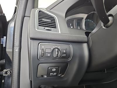 Used 2015 Volvo XC60 - photo 1