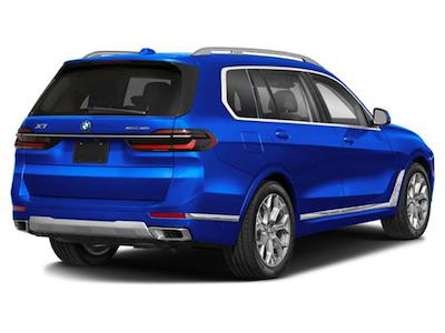 Used 2025 BMW X7 - photo 1