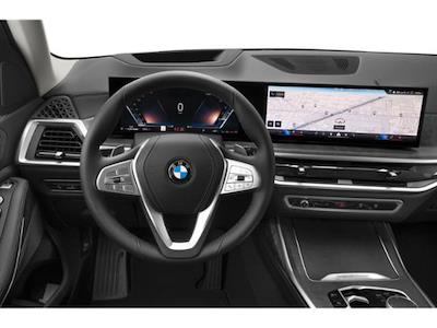 Used 2025 BMW X7 - photo 1